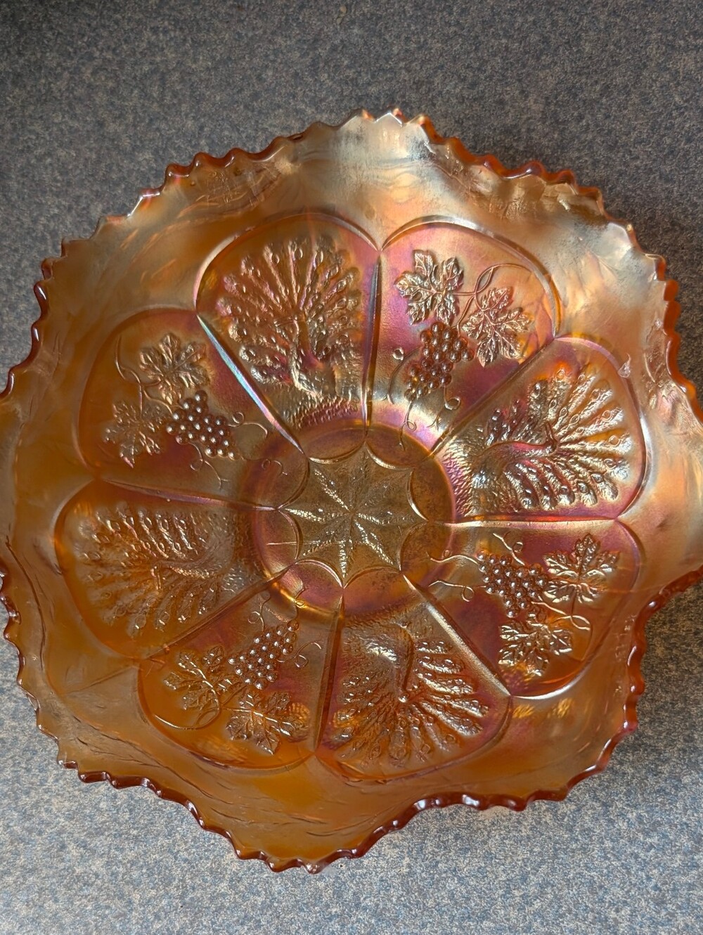 Fenton’s Art Glass Bowl  intricate "Bearded Berry" (Peacock and Grape)